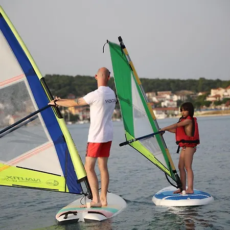 Mobilheim Andrea Wunderschoene Direkt Am Jezera